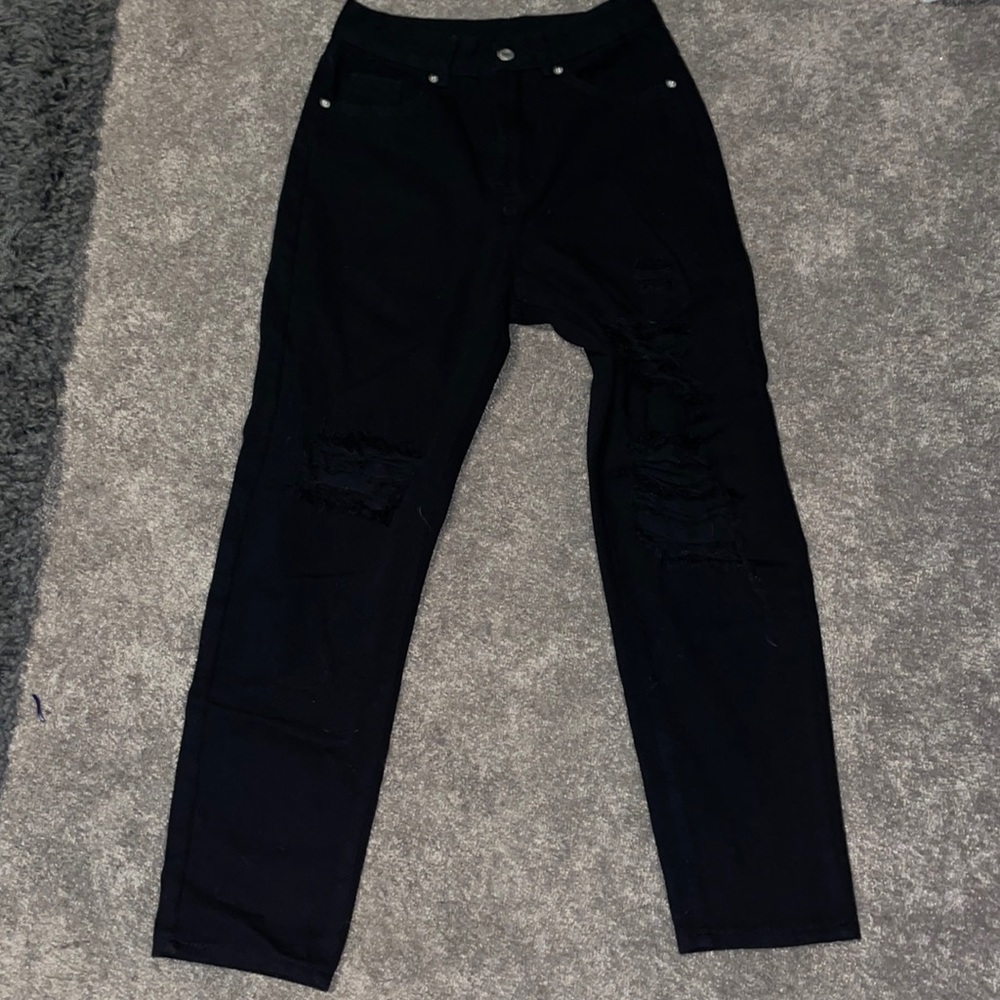 NWOT SHEIN High Waisted Ripped Mom Jeans